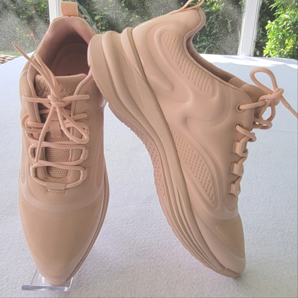 Ashley Park‎ X Skechers: Street Glam - Point It Pink  Color Size 9